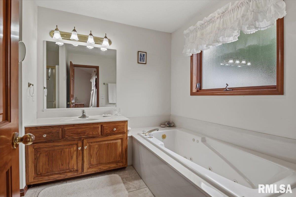303 Breckenridge Road Chatham, IL 62629 - Photo 17 of 38 Gallery Image 17