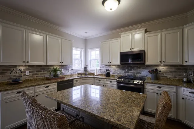 $499,000 | 2208 Salem Woods Drive, Rockvale, TN 37153