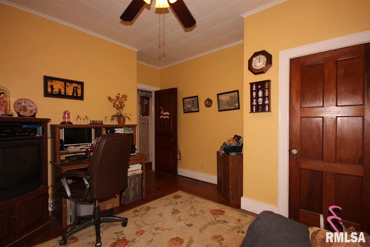 2116 North Prospect Road Peoria, IL 61603 - Photo 17 of 36 Gallery Image 17
