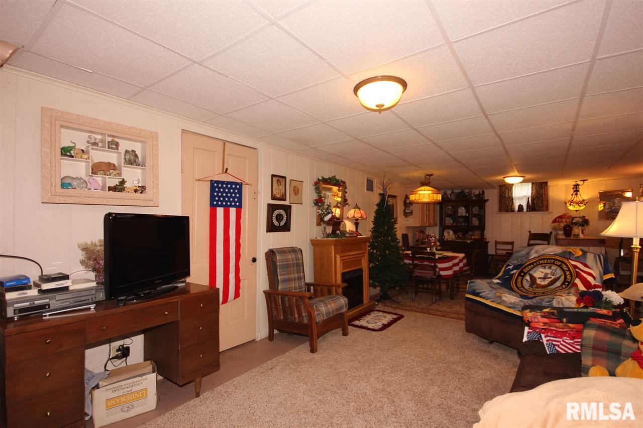 2116 North Prospect Road Peoria, IL 61603 - Photo 28 of 36 Gallery Image 28