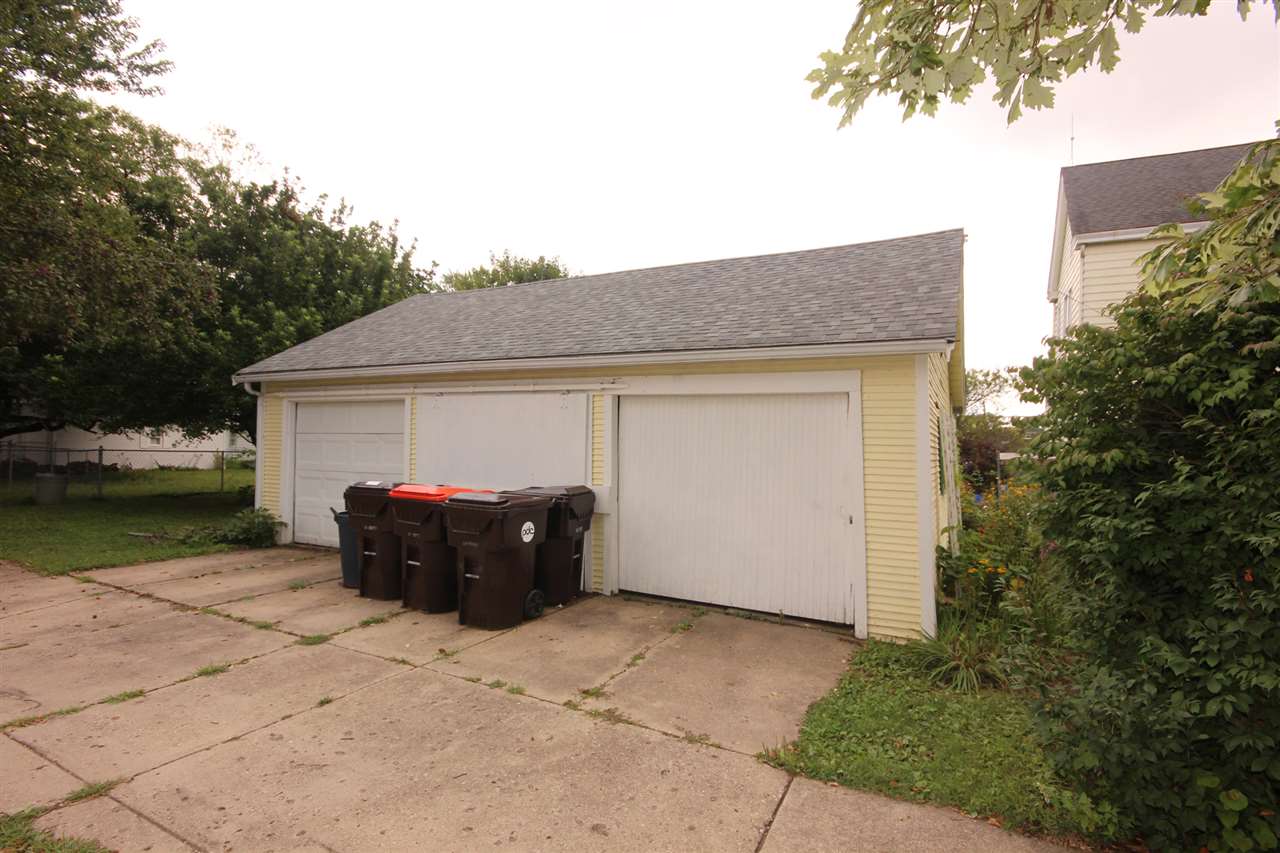 2116 North Prospect Road Peoria, IL 61603 - Photo 34 of 36 Gallery Image 34