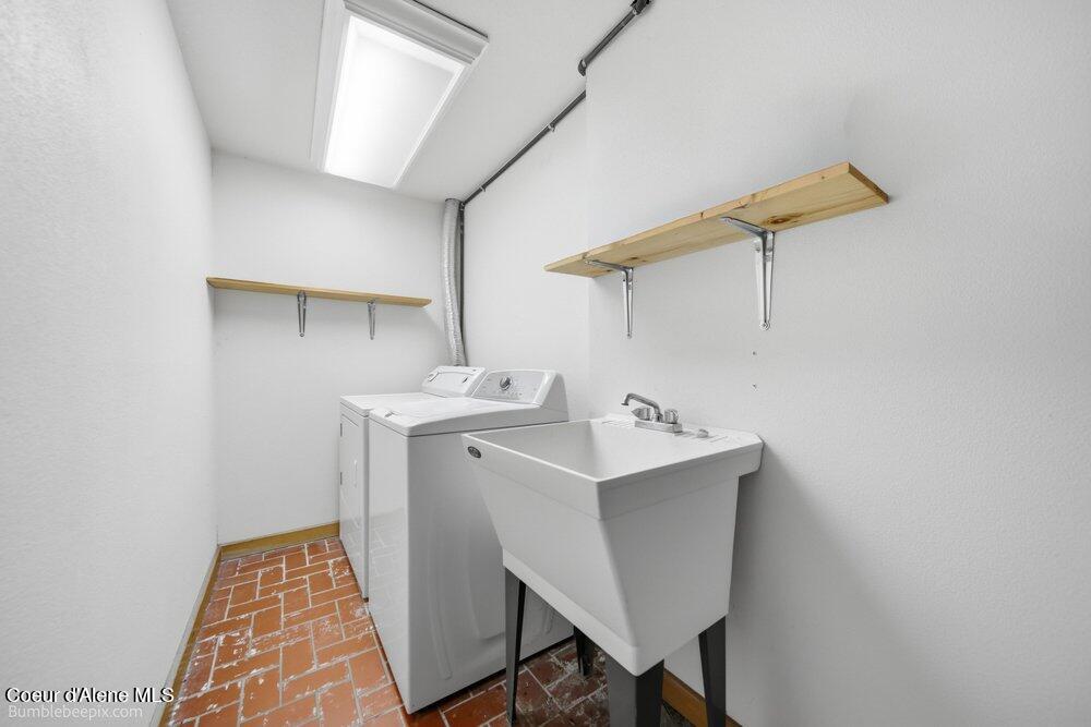 7722 West Clemetson Road Coeur D'Alene, ID 83814 - Photo 40 of 53 Laundry Room