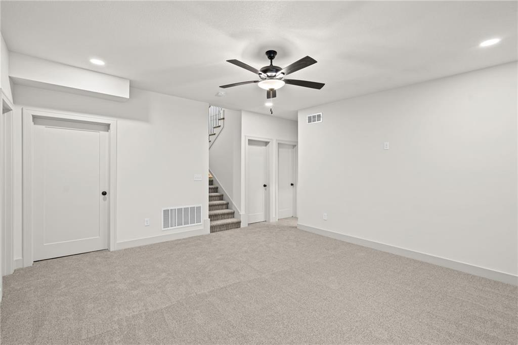 4913 146th Street Basehor, KS 66007 - Photo 27 of 48
