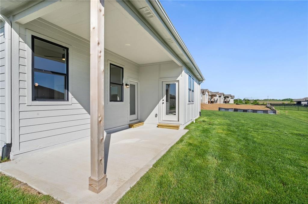 4913 146th Street Basehor, KS 66007 - Photo 35 of 48