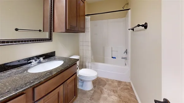 $3,200 | 458 Chimney Hill Drive, College Station, TX 77840