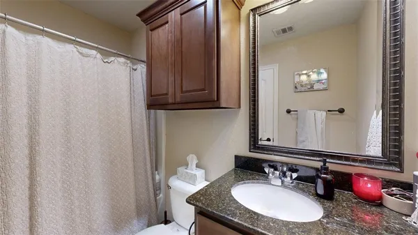 $3,200 | 458 Chimney Hill Drive, College Station, TX 77840