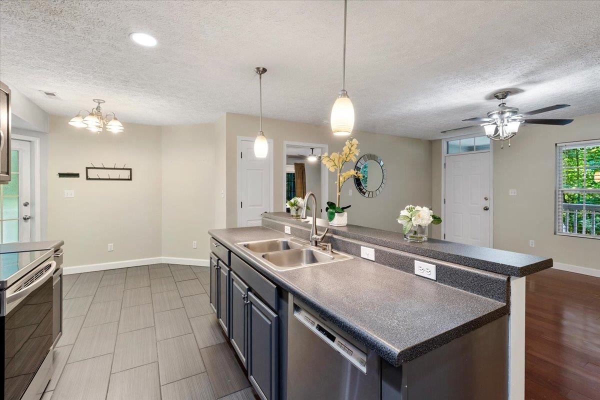 2271 Ridgeview Road Northwest Floyd, VA 24091 - Photo 17 of 67 Gallery Image 17