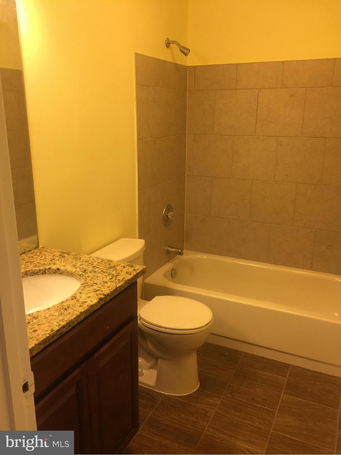2107 Cross Trails Road Baltimore, MD 21244 - Photo 12 of 30 Bath