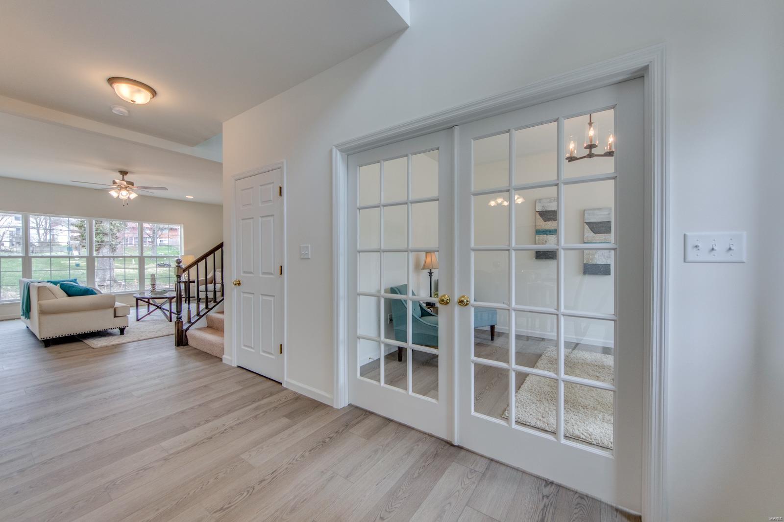 1123 Joe Siebert Drive Manchester, MO 63011 - Photo 3 of 45