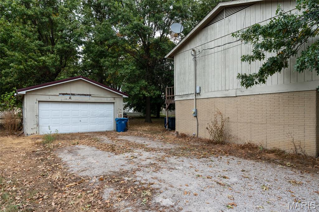 311 Colfax Street Mount Olive, IL 62069 - Photo 4 of 7