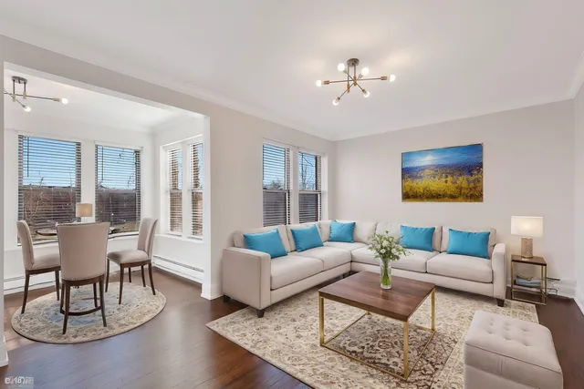 $4,240,000 | 4840 South Indiana Avenue, Chicago, IL 60615