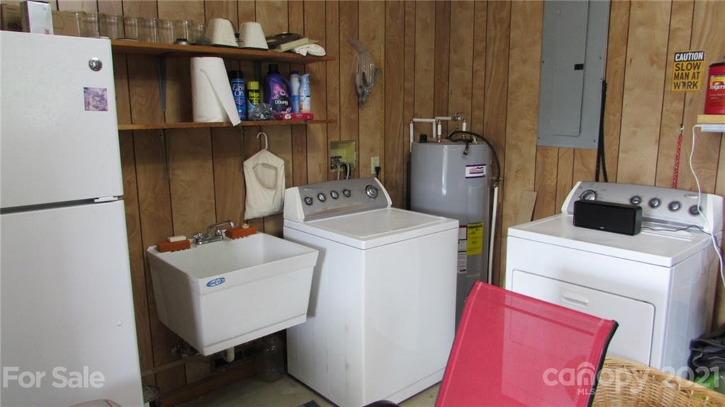 3707 7 Mile Ridge Road Burnsville, NC 28714 - Photo 21 of 29 Gallery Image 21