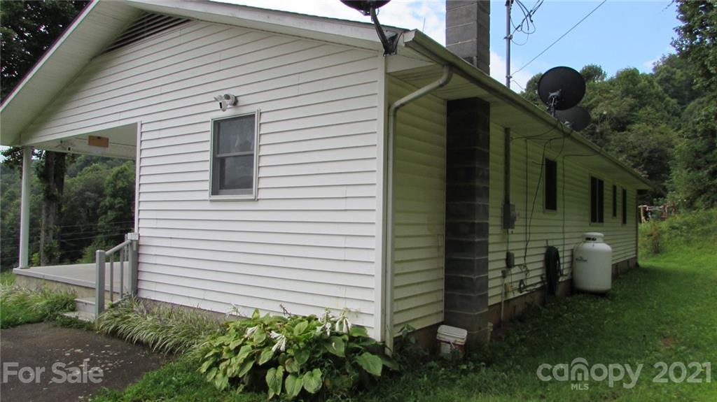 3707 7 Mile Ridge Road Burnsville, NC 28714 - Photo 23 of 29 Gallery Image 23