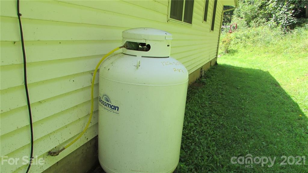 3707 7 Mile Ridge Road Burnsville, NC 28714 - Photo 27 of 29 Gallery Image 27