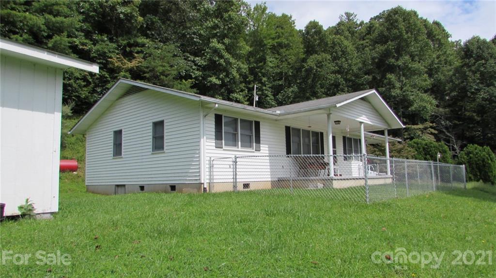 3707 7 Mile Ridge Road Burnsville, NC 28714 - Photo 6 of 29 Gallery Image 6