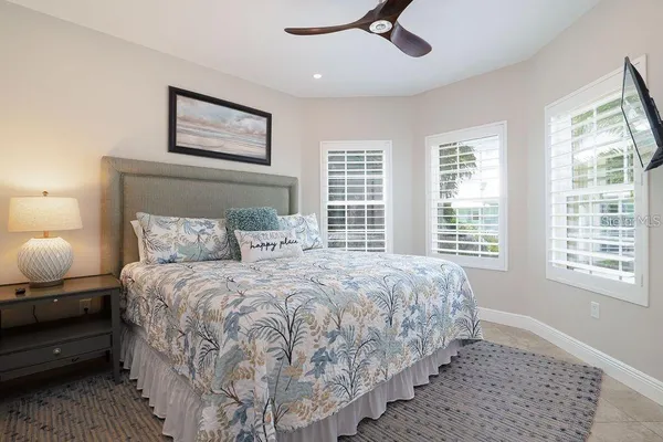 $2,699,000 | 130 50th Street, Holmes Beach, FL 34217
