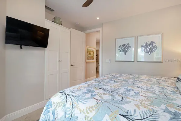 $2,699,000 | 130 50th Street, Holmes Beach, FL 34217