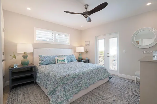 $2,699,000 | 130 50th Street, Holmes Beach, FL 34217