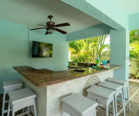 $2,699,000 | 130 50th Street, Holmes Beach, FL 34217