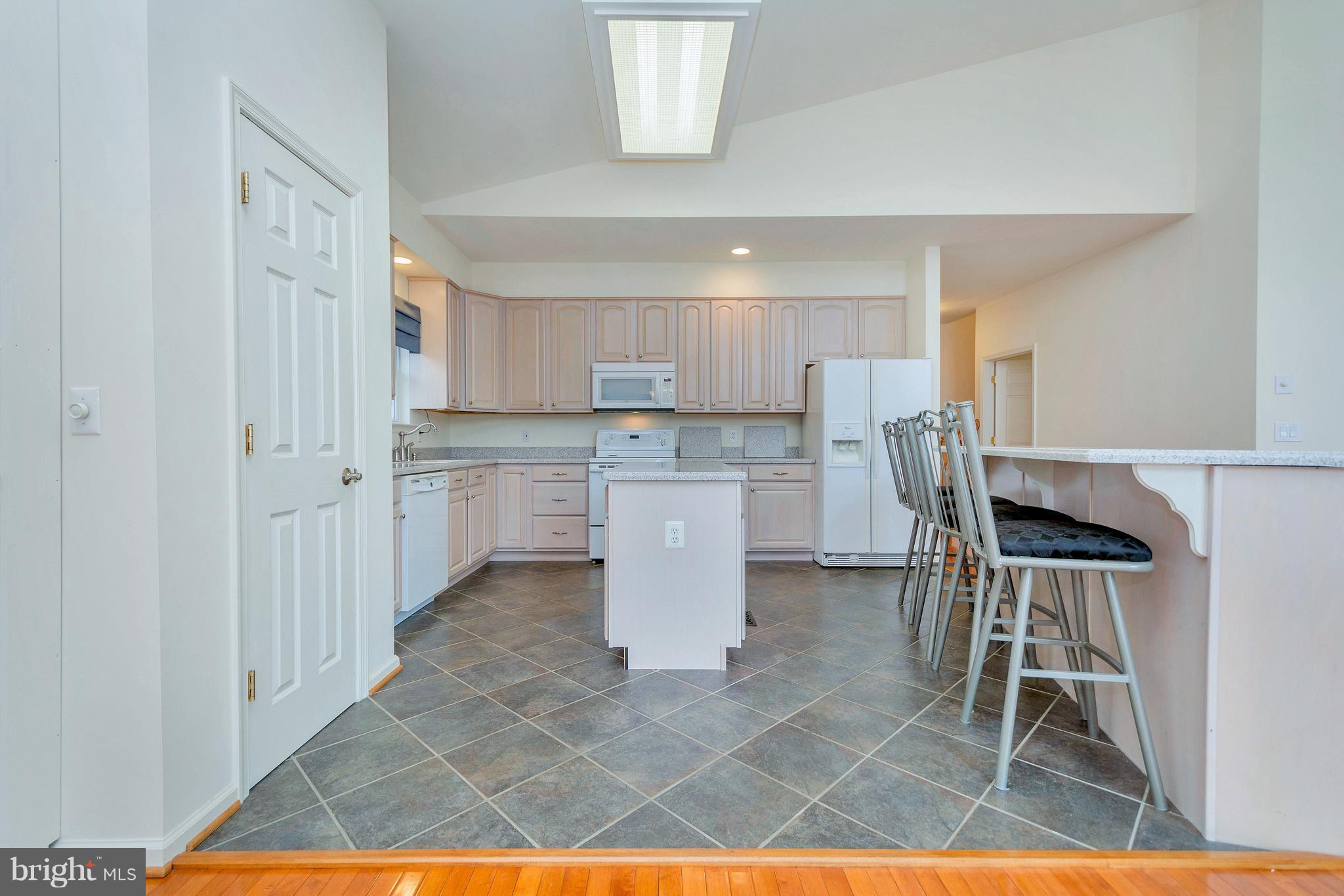 209 Freedom Road Locust Grove, VA 22508 - Photo 9 of 30 Bright and open kitchen