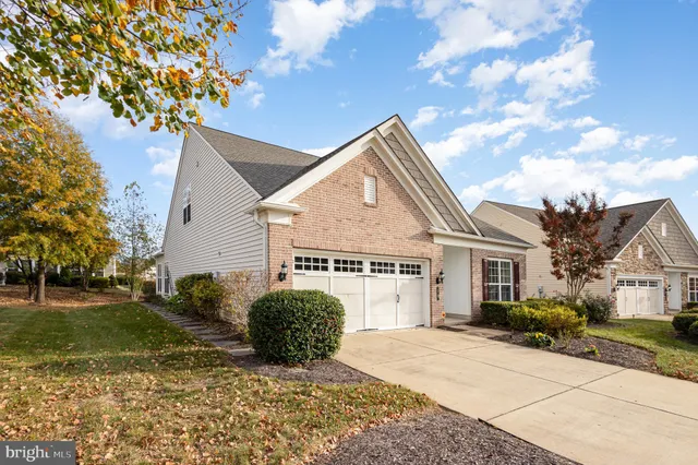 a view of house and outdoor space