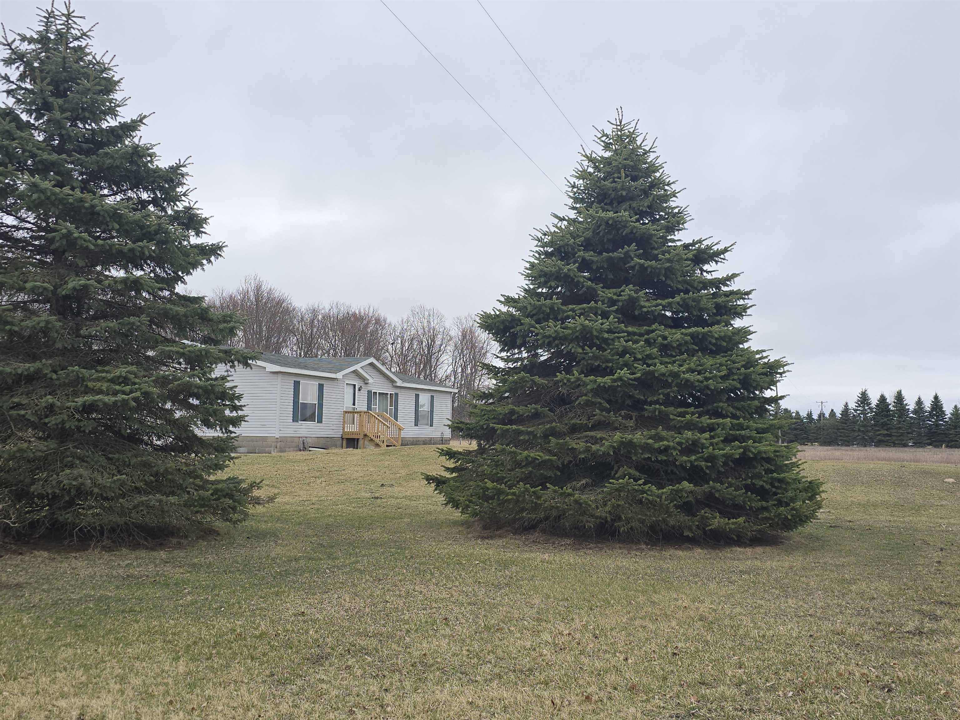 1215 West County Line Road Sumner, MI 48889 - Photo 32 of 37