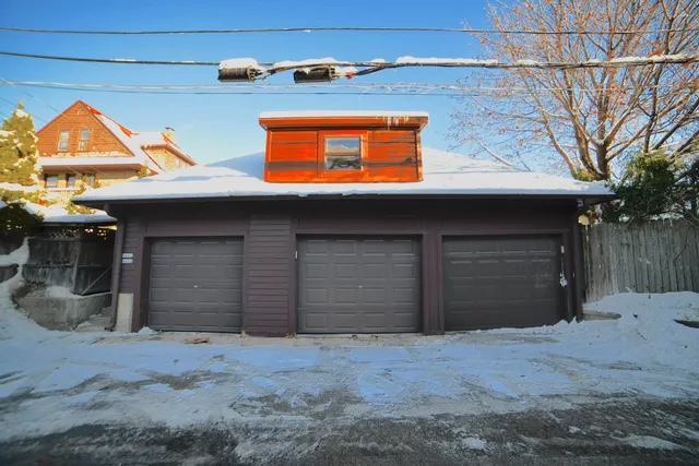 $1,800 | 4421 North Cramer Street, Shorewood, WI 53211