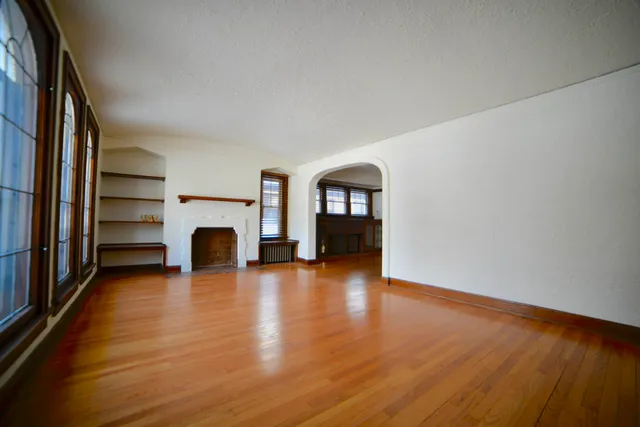 $1,800 | 4421 North Cramer Street, Shorewood, WI 53211