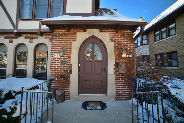 $1,800 | 4421 North Cramer Street, Shorewood, WI 53211