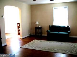 548 Harrington Road Havertown, PA 19083 - Photo 2 of 6