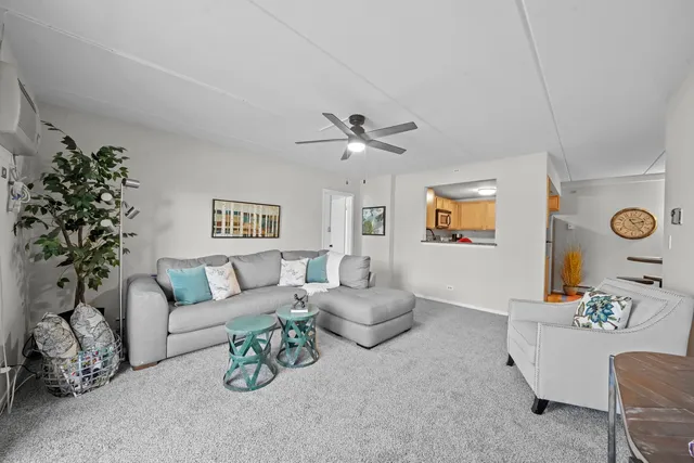 $214,900 | 850 Des Plaines Avenue, Unit 207, Forest Park, IL 60130