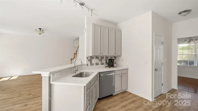 $370,000 | 2120 Turtle Point Road, Charlotte, NC 28262