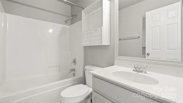 $370,000 | 2120 Turtle Point Road, Charlotte, NC 28262