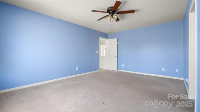 $370,000 | 2120 Turtle Point Road, Charlotte, NC 28262