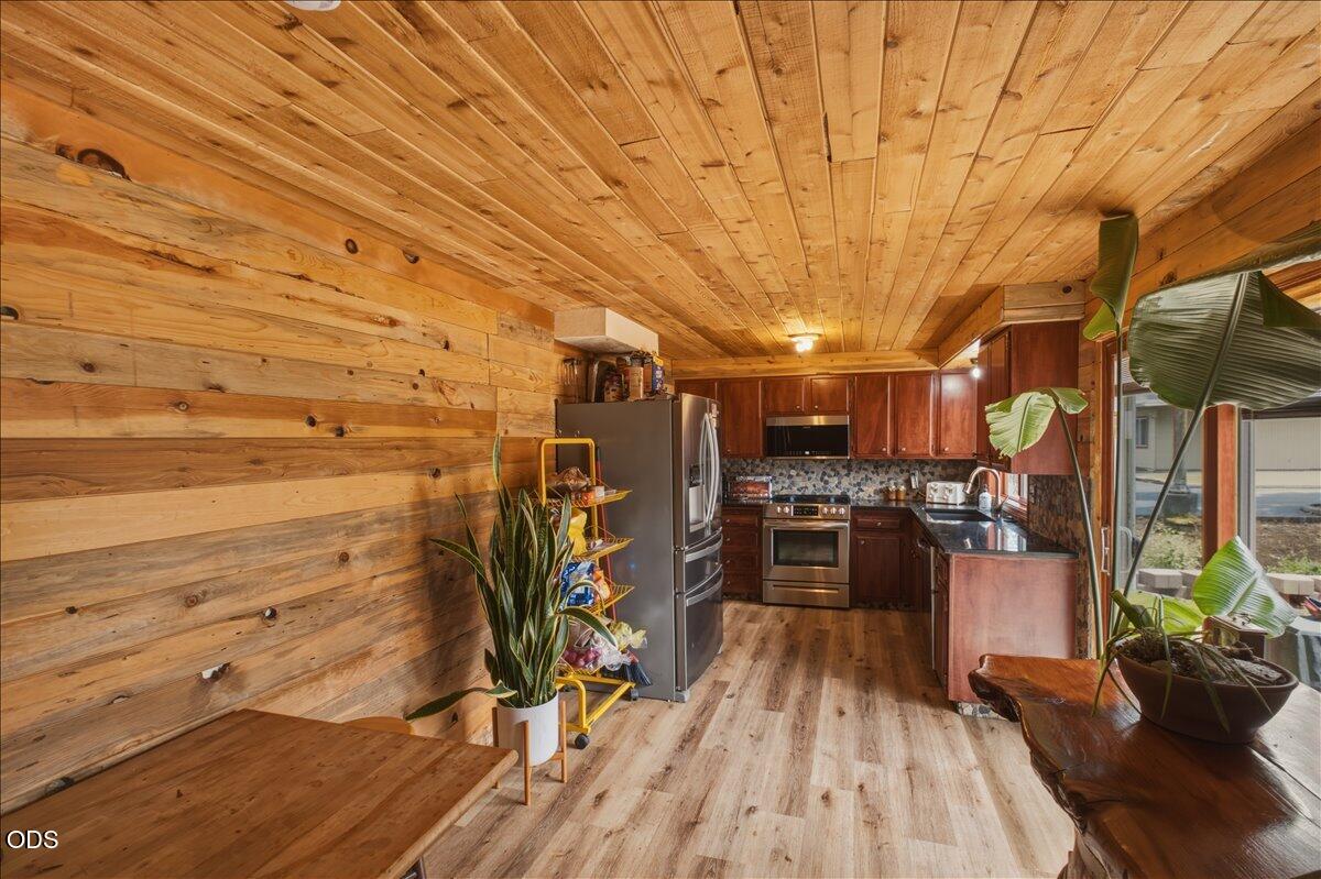 1130 Baxter Road Southeast Salem, OR 97306 - Photo 12 of 33