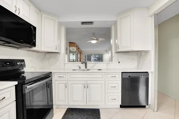 $149,000 | 4701 Martinique Drive, Unit K3, Coconut Creek, FL 33066