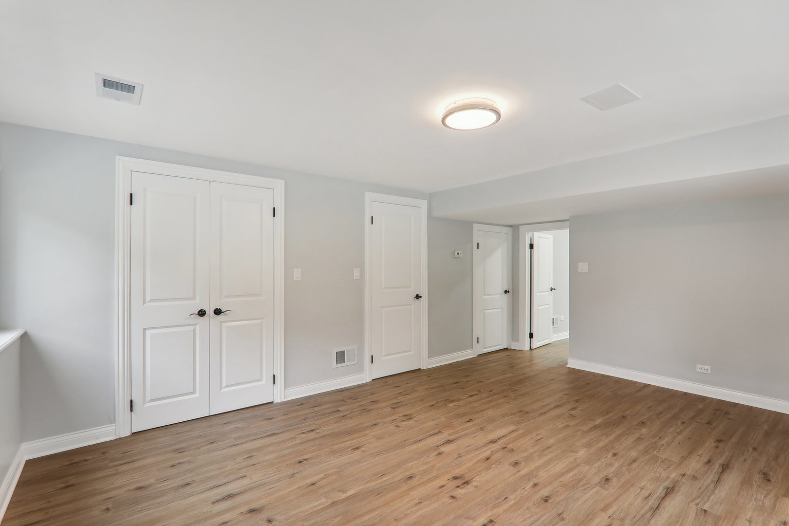 7701 Sawyer Road Darien, IL 60561 - Photo 20 of 35