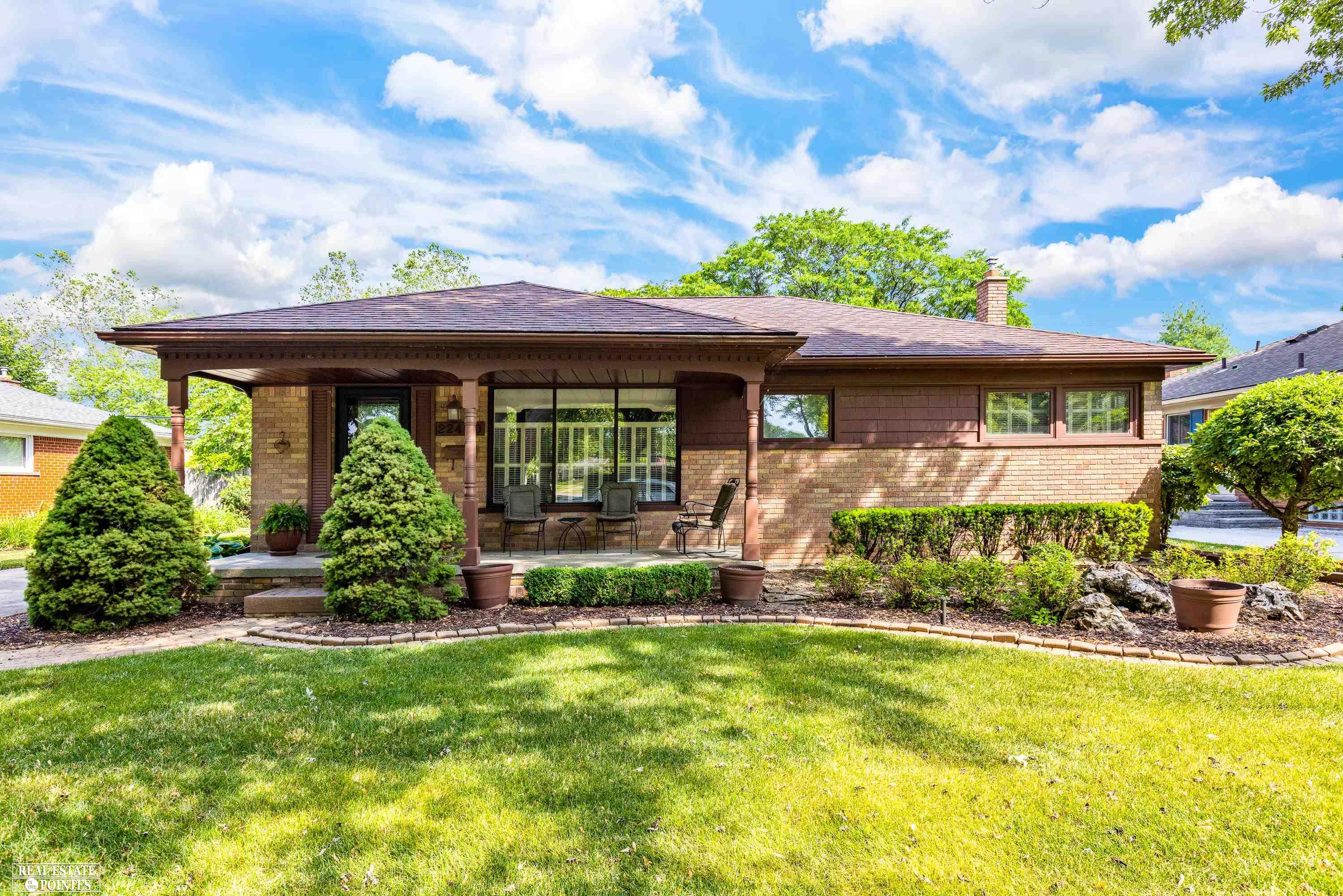 22470 Marter Road St. Clair Shores, MI 48080 - Photo 1 of 33