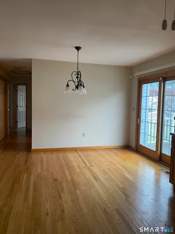 $449,900 | 5 Lendler Lane, Wallingford, CT 06492