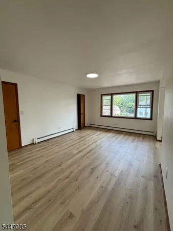 $2,800 | 608 West 2nd Avenue, Unit 2, Roselle, NJ 07203