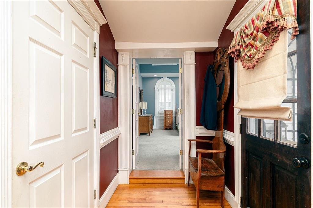 176 Confederate Avenue Dallas, GA 30132 - Photo 19 of 51 view of living room