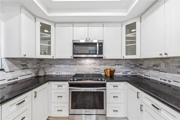 $848,000 | 8192 Sandcove Circle, Unit 106, Huntington Beach, CA 92646