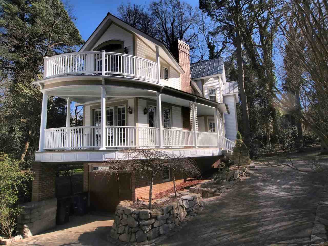 724 Rosemont Avenue Raleigh, NC 27607 - Photo 2 of 24 Exterior Back