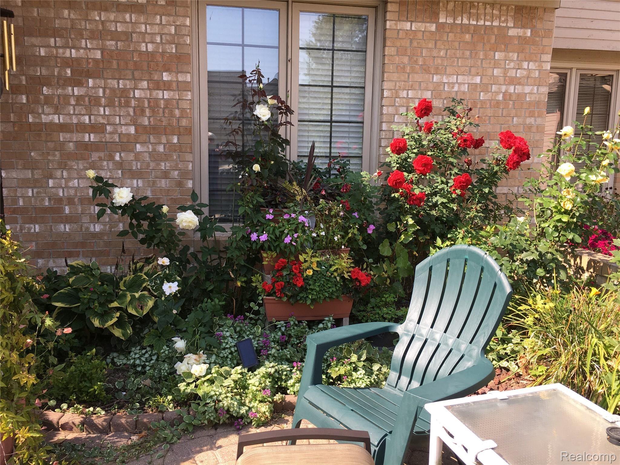 52103 Southview Ridge, Unit 61 Macomb, MI 48042 - Photo 6 of 29 Patio.JPG