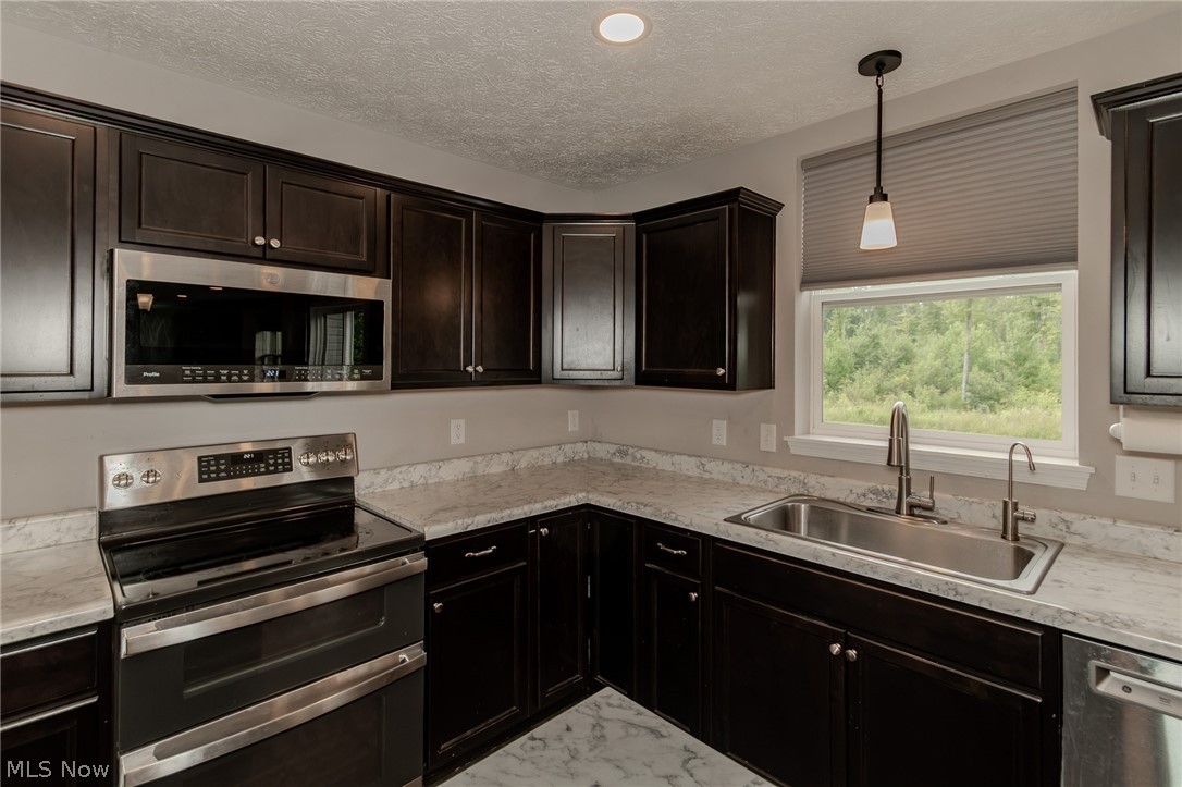 8860 Williams Road Chardon, OH 44024 - Photo 7 of 50 Gallery Image 7