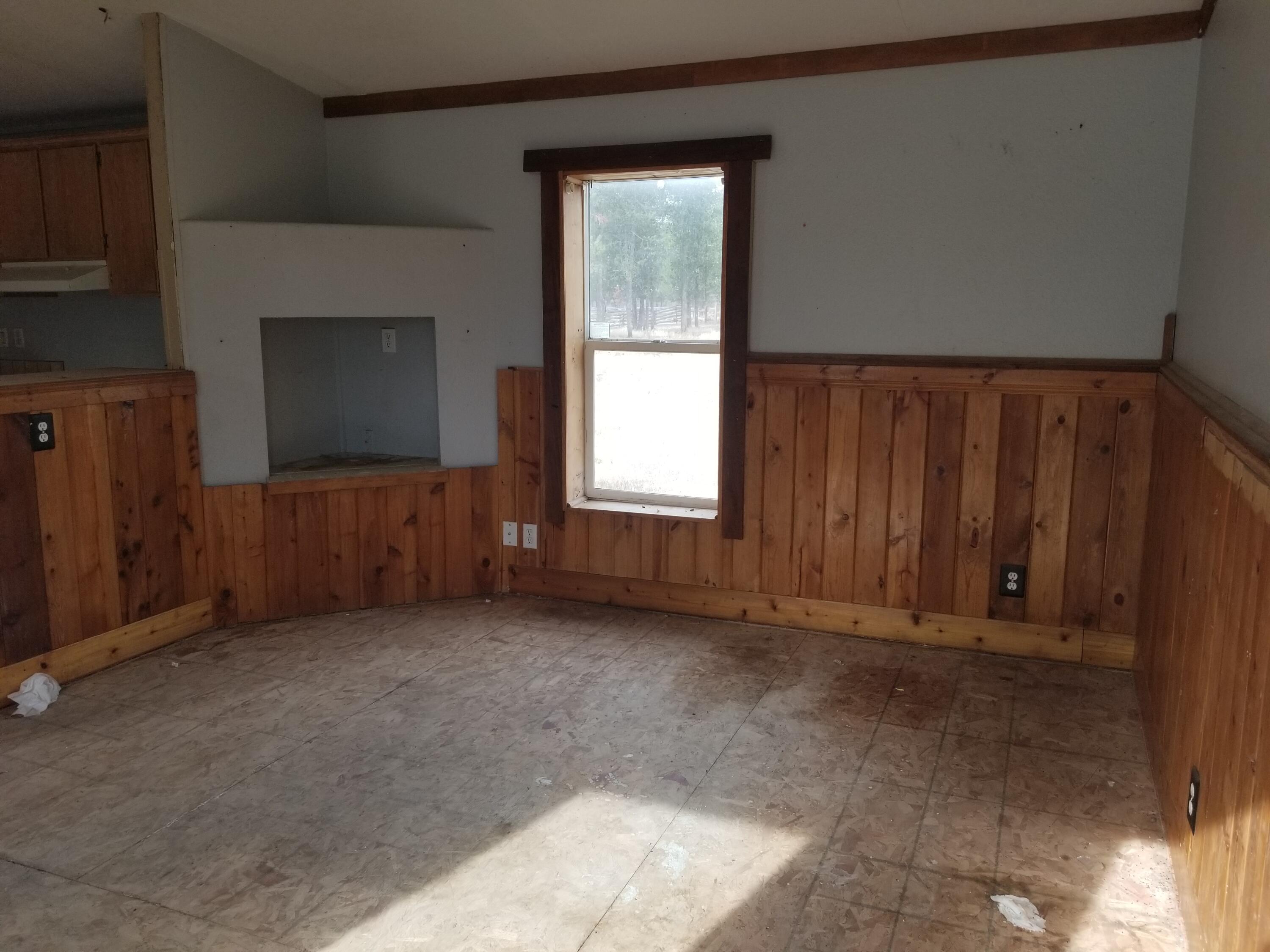 8859 Split Rail Road La Pine, OR 97739 - Photo 16 of 24 20251031_133730