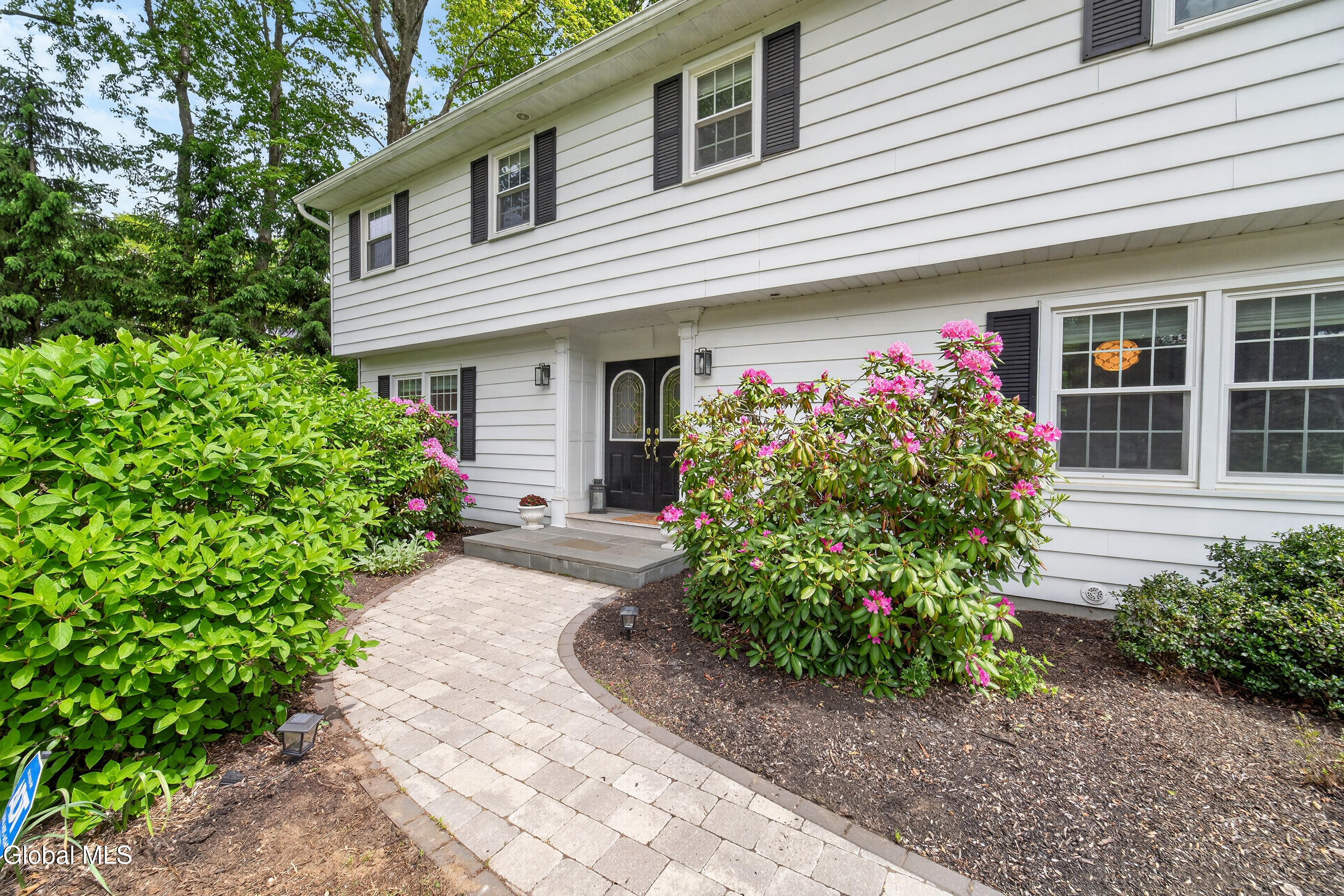 77 Huntersfield Road Bethlehem, NY 12054 - Photo 3 of 71 004-77-Huntersfield-Road-Delmar-NY-12054