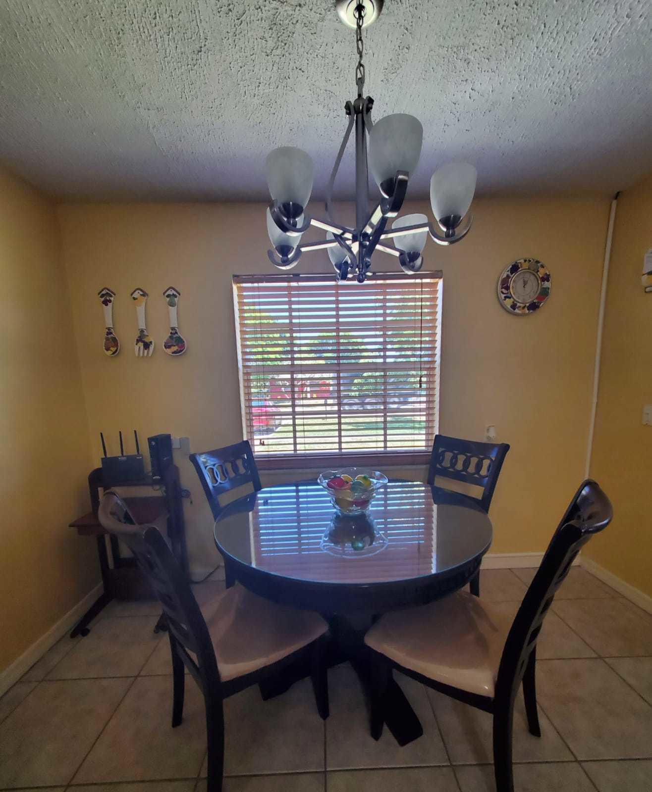 437 Kirk Road Palm Springs, FL 33461 - Photo 8 of 53 3-Dinning Room2