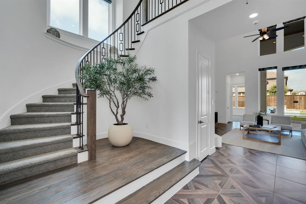 1516 M3 Ranch Road Mansfield, TX 76063 - Photo 8 of 40 Gorgeous staircase with space for your holiday decorations!