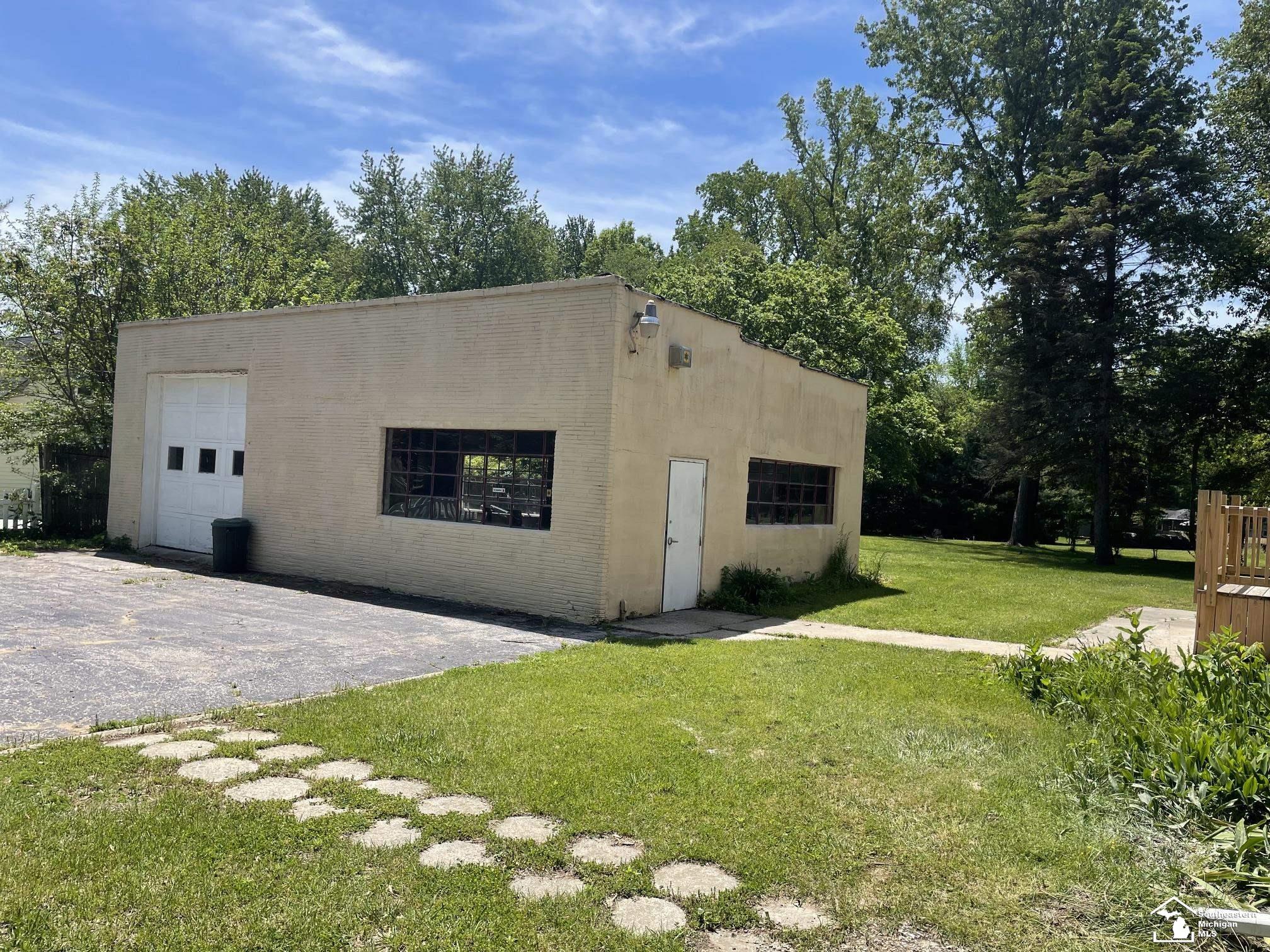 6719 Summerfield Road Temperance, MI 48182 - Photo 6 of 39